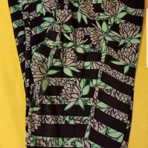 Lularoe OS succulent leggings